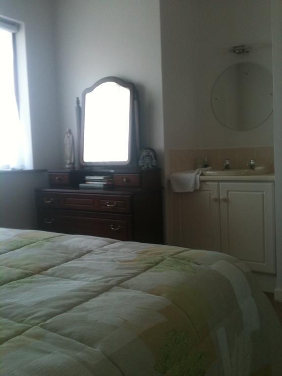 Fort House Bed & Breakfast 킬베간 객실 사진